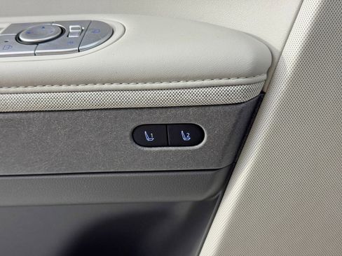 Used 2022 Hyundai Ioniq 5 Limited image 17