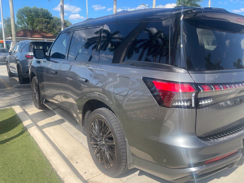Used 2025 INFINITI QX80 Autograph w/ Autograph Exterior Package AWD/4WD image 8