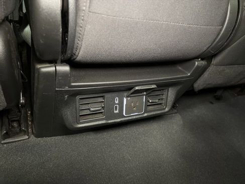 Used 2025 Chevrolet Silverado 2500 LT w/ Convenience Package image 57