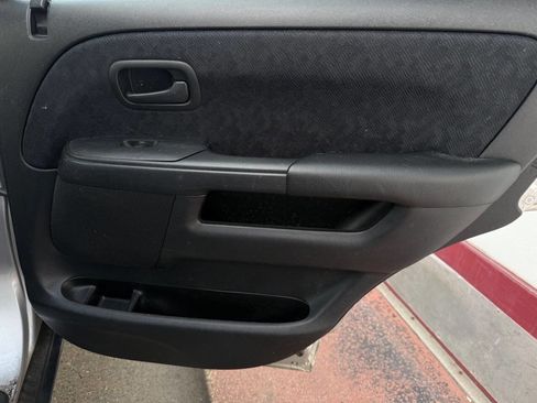 Used 2006 Honda CR-V LX image 18