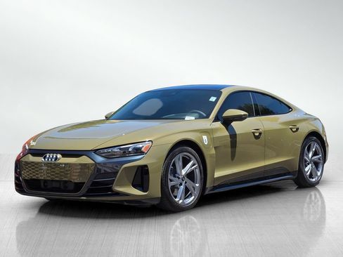 Used 2024 Audi e-tron GT Premium Plus AWD/4WD image 9