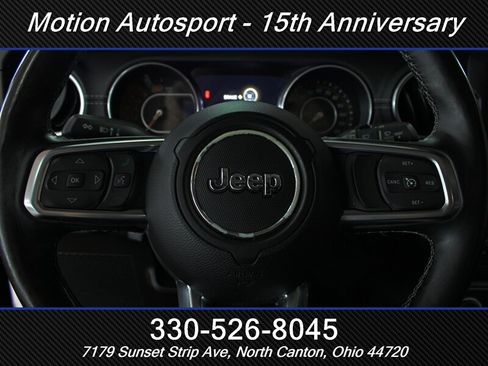 Used 2018 Jeep Wrangler Unlimited Sahara w/ Uconnect 4C Nav & Sound Group AWD/4WD image 20