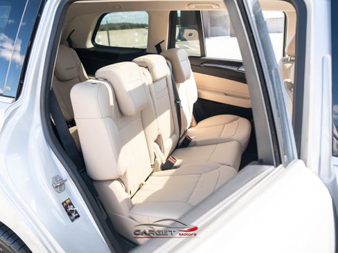 Used 2018 Mercedes-Benz GLS 450 4MATIC w/ Premium Package image 18