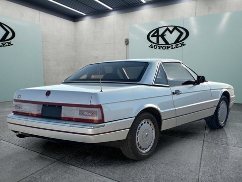 Used 1992 Cadillac Allante FWD image 3