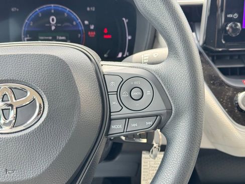 Certified 2026 Toyota Corolla LE image 33