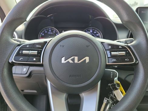 Used 2024 Kia Forte LXS FWD image 18