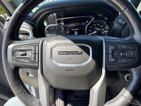 Used 2021 GMC Sierra 3500 Denali w/ Denali Ultimate Package AWD/4WD image 14