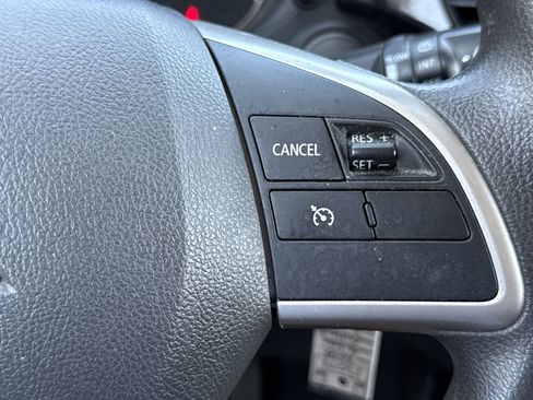 Used 2018 Mitsubishi Outlander ES image 15
