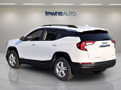 Used 2023 GMC Terrain SLE w/ Driver Convenience Package AWD/4WD image 3