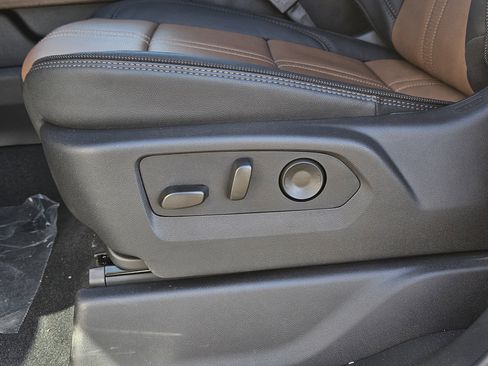 New 2026 Chevrolet Silverado 1500 High Country w/ Technology Package image 24