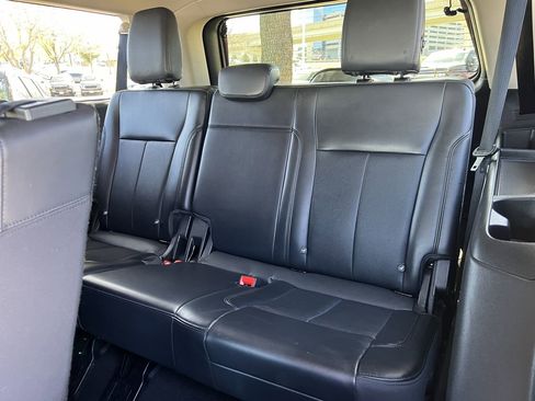 Used 2024 Ford Expedition Max XLT image 28