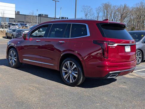 Used 2020 Cadillac XT6 Premium Luxury image 6