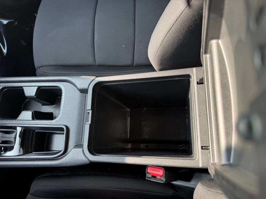 Used 2024 Nissan Sentra S FWD image 16