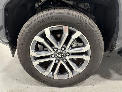 Used 2026 Toyota 4Runner Limited AWD/4WD image 62
