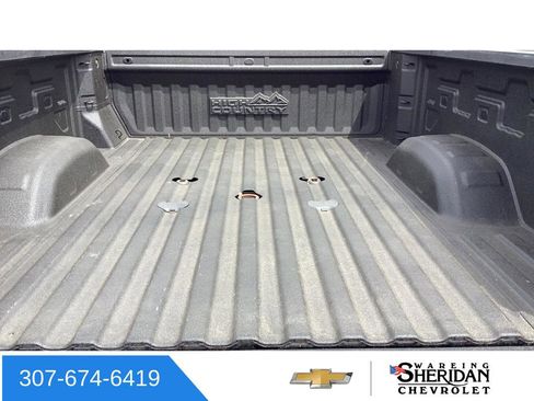 Used 2024 Chevrolet Silverado 2500 High Country w/ Technology Package AWD/4WD image 8