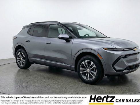 Used 2025 Chevrolet Equinox LT FWD image 1