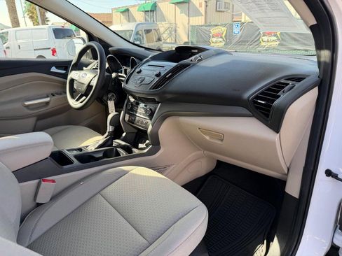 Used 2017 Ford Escape SE image 20