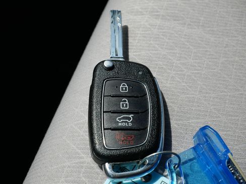 Used 2018 Hyundai Tucson SE AWD/4WD image 33