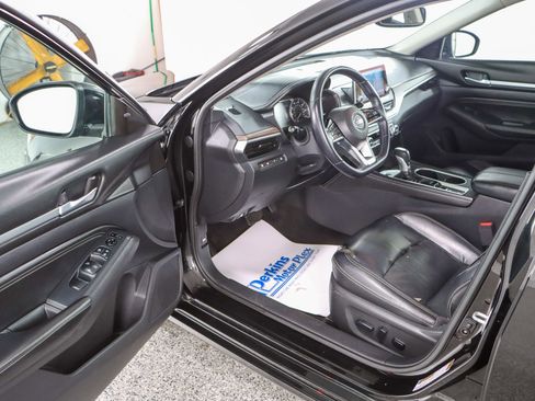 Used 2019 Nissan Altima 2.5 SL FWD image 3