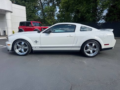 Used 2007 Ford Mustang Shelby GT500 RWD image 3