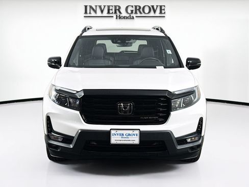 Certified 2024 Honda Passport Black Edition image 2