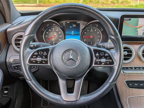Used 2019 Mercedes-Benz C 300 4MATIC Sedan image 9