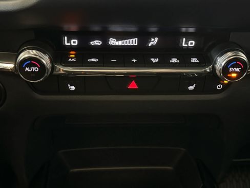Certified 2025 MAZDA CX-30 AWD 2.5 S w/ Preferred Package image 17