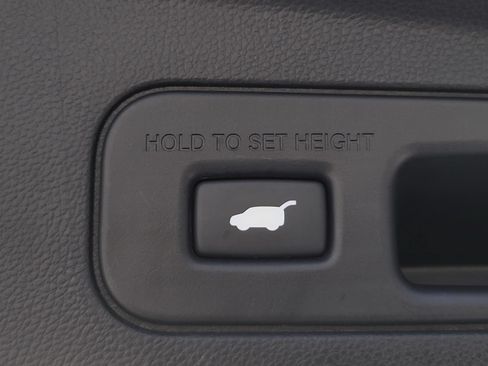 Used 2025 Acura MDX FWD w/ Technology Package image 12