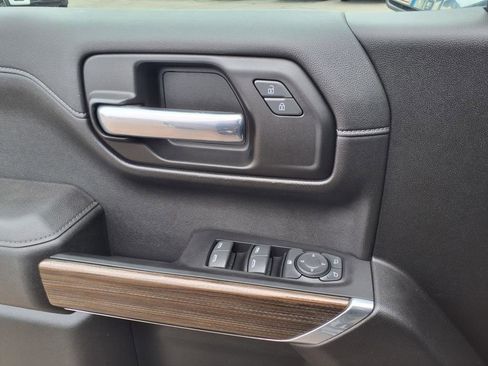 Used 2022 Chevrolet Silverado 1500 LT image 16