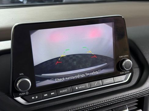 Certified 2023 Nissan Rogue SV AWD/4WD image 17