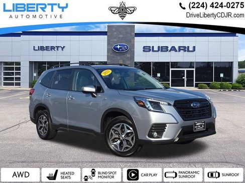 Used 2023 Subaru Forester Premium image 1