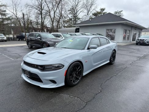 Used 2020 Dodge Charger Scat Pack w/ Dynamics Package image 3