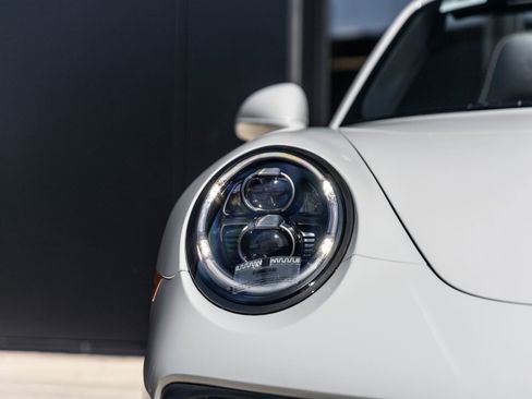 Certified 2019 Porsche 911 Turbo S image 20