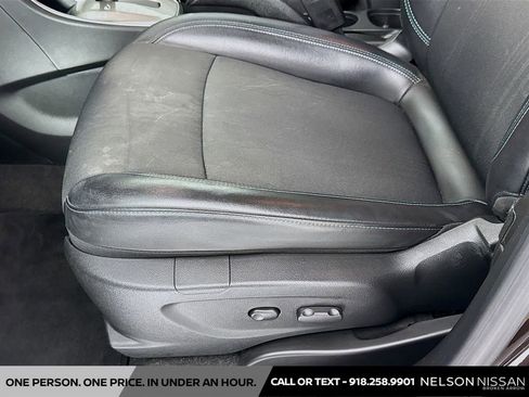 Used 2016 Chevrolet Trax LT w/ LT Convenience Package FWD image 18