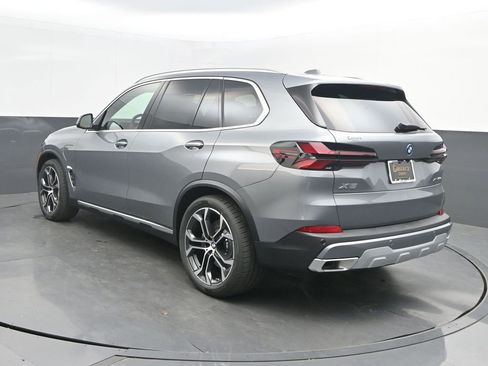 New 2026 BMW X5 xDrive50e AWD/4WD image 3