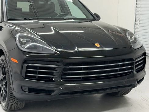 Used 2022 Porsche Cayenne AWD/4WD image 95