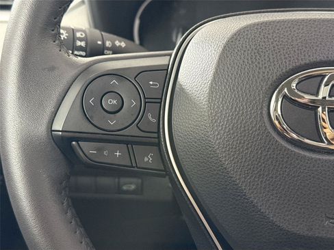 Certified 2025 Toyota RAV4 XLE Premium FWD image 17