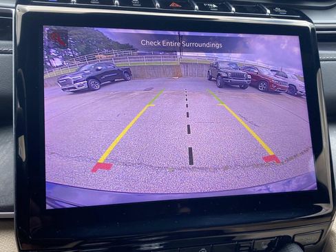 Used 2023 Jeep Grand Cherokee 4WD 4xe image 33