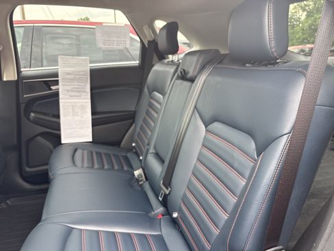 Used 2023 Ford Edge SEL w/ Sport Appearance Package AWD/4WD image 13