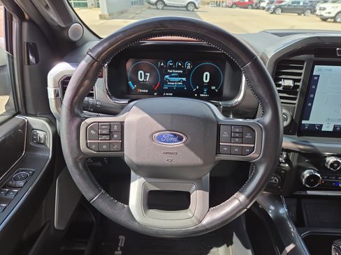 Certified 2022 Ford F150 Lariat w/ Equipment Group 502A High image 19