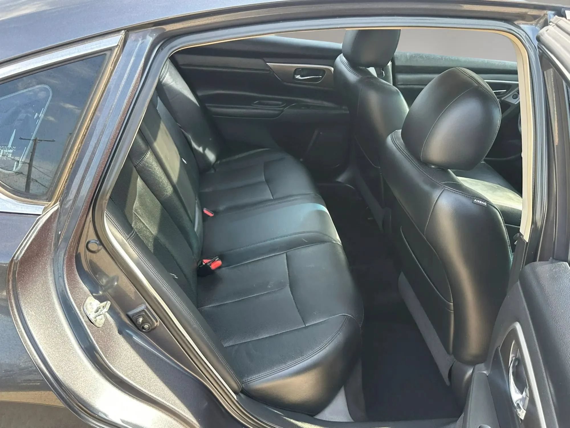 Used 2013 Nissan Altima 2.5 SL w/ Technology Pkg FWD image 9