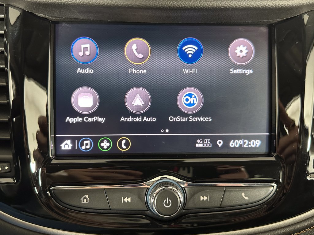 Used 2020 Chevrolet Trax LT w/ Driver Confidence Package FWD image 16