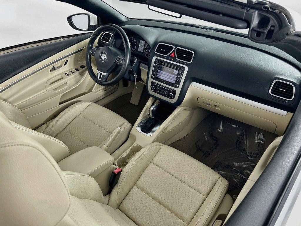 Used 2012 Volkswagen Eos Komfort FWD image 26