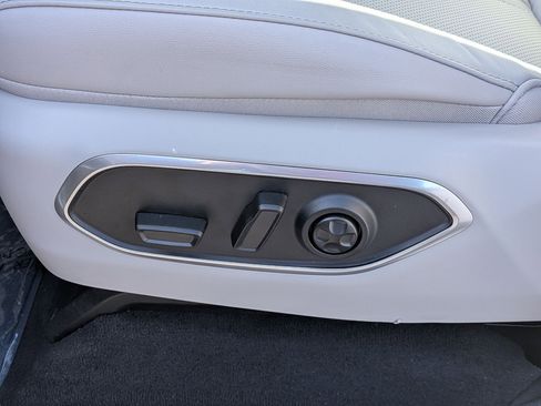 New 2026 Jeep Grand Wagoneer 4WD image 13