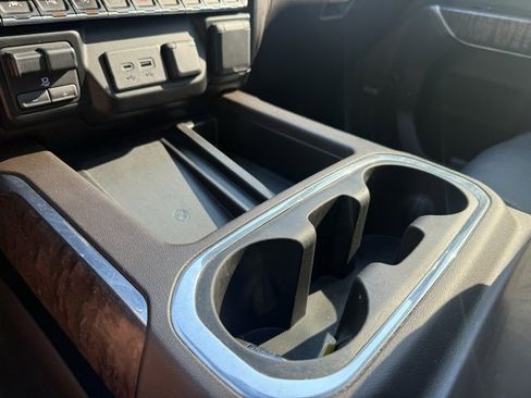 Used 2019 GMC Sierra 1500 Denali image 36