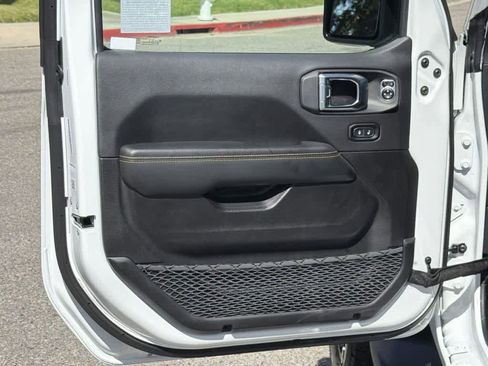 Used 2025 Jeep Wrangler Sahara AWD/4WD image 23