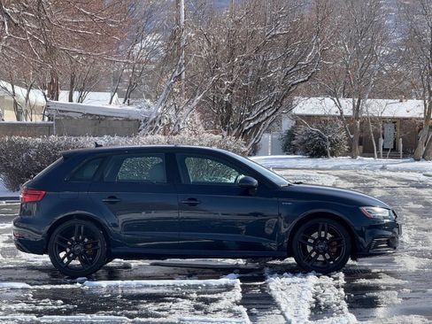 Used 2017 Audi A3 e-tron Premium Plus w/ Technology Package image 4