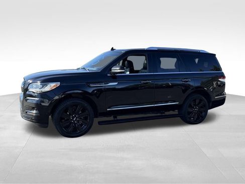 Used 2022 Lincoln Navigator Reserve w/ Equipment Group 201A image 6