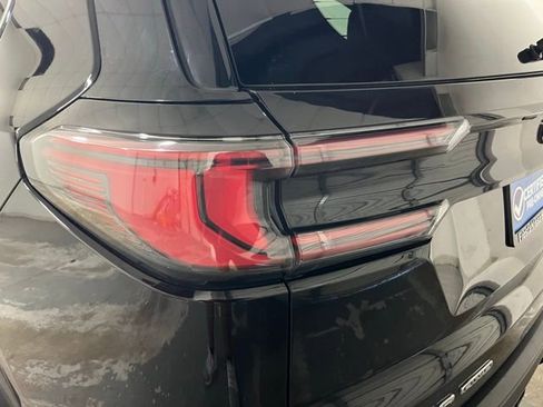 Used 2024 GMC Acadia AT4 w/ Luxury Package AWD/4WD image 14
