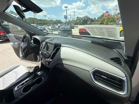 Certified 2019 Chevrolet Equinox LT FWD image 27
